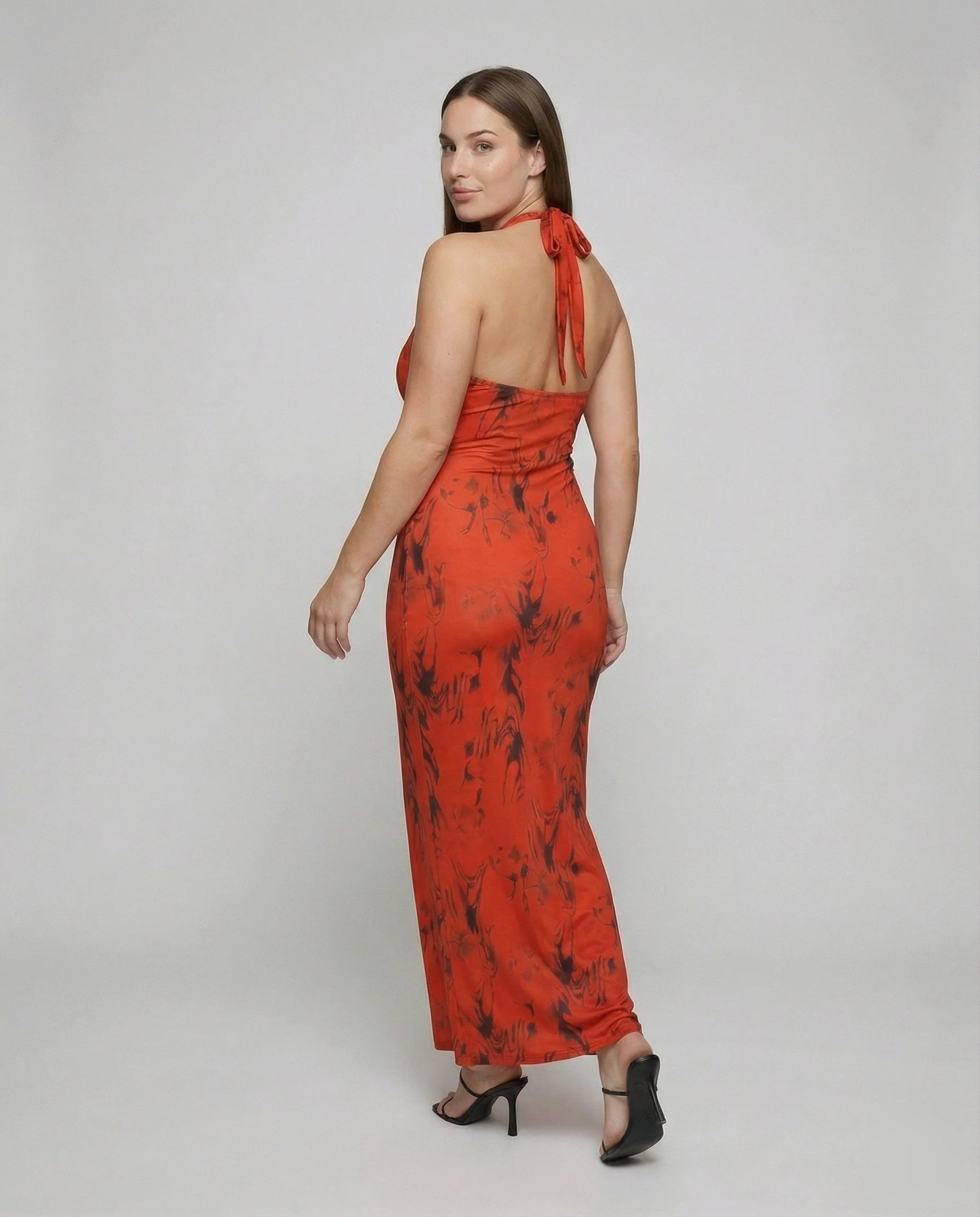Damen Neckholder-Maxikleid mit Zierösenfront - Image 4