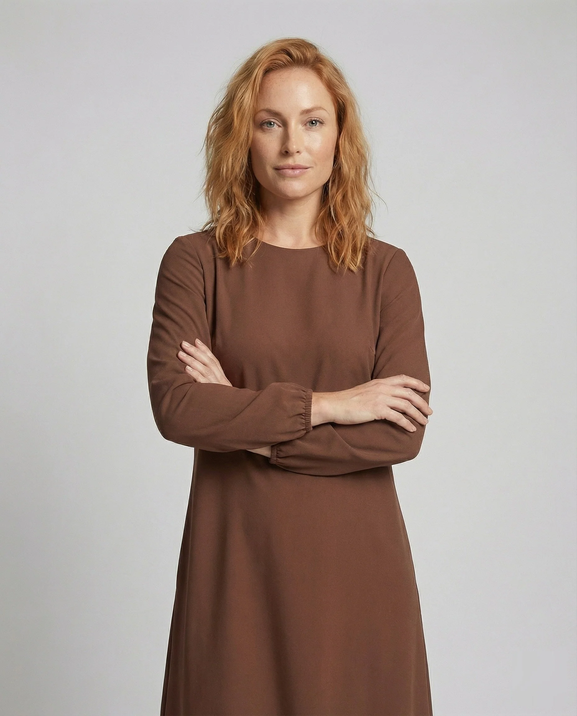 Damen schlichtes Maxikleid mit Volantstufe - Image 2