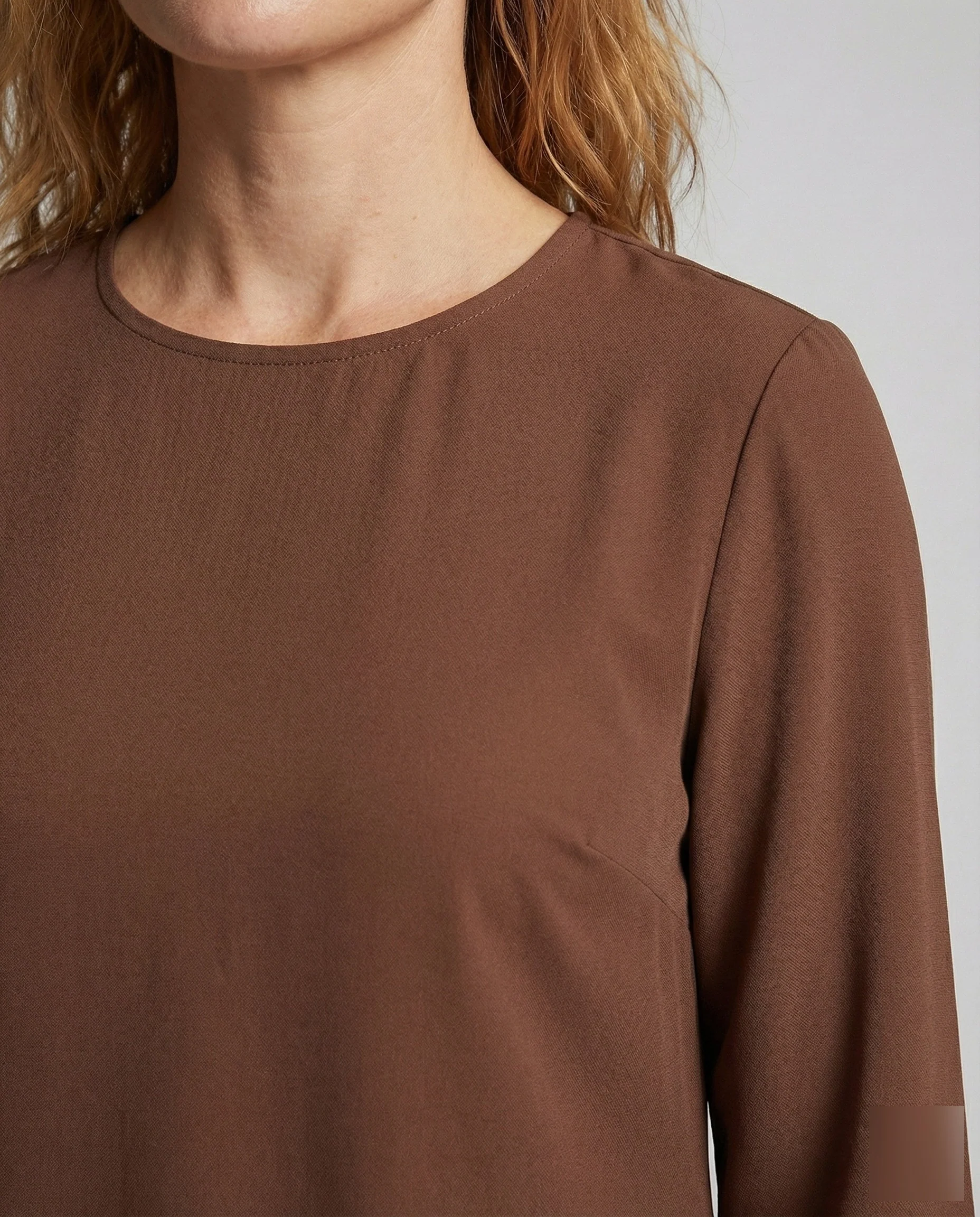 Damen schlichtes Maxikleid mit Volantstufe - Image 3