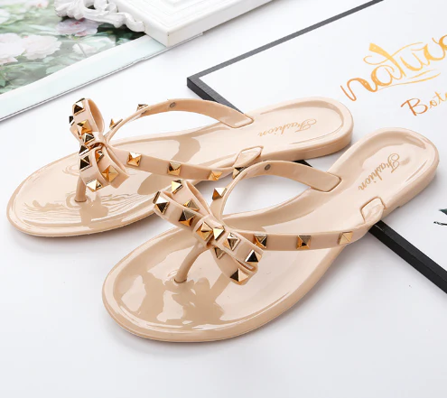 Flip-Flop-Sandalen mit Schleifen und Nieten - Image 4