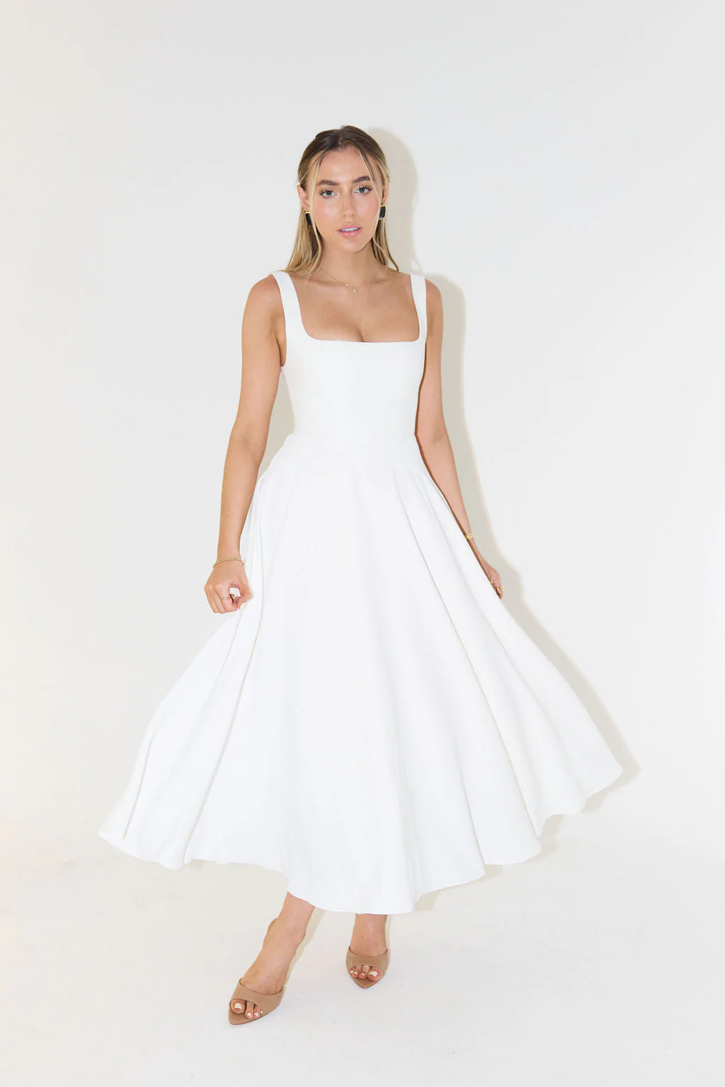 Midikleid mit quadratischem Ausschnitt - Image 9