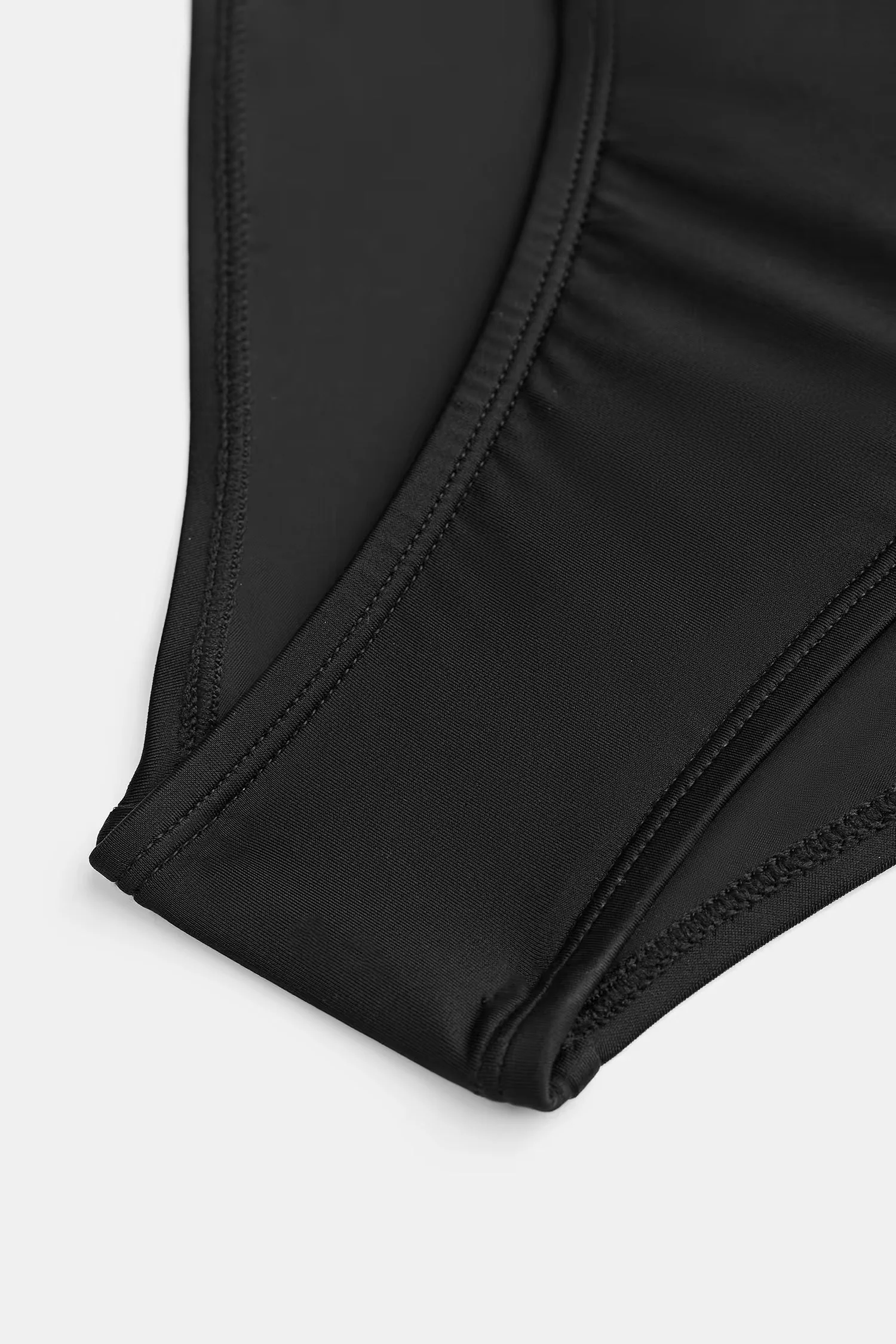 Push-up-Badeanzug | Strandkomfort und Eleganz - Image 2