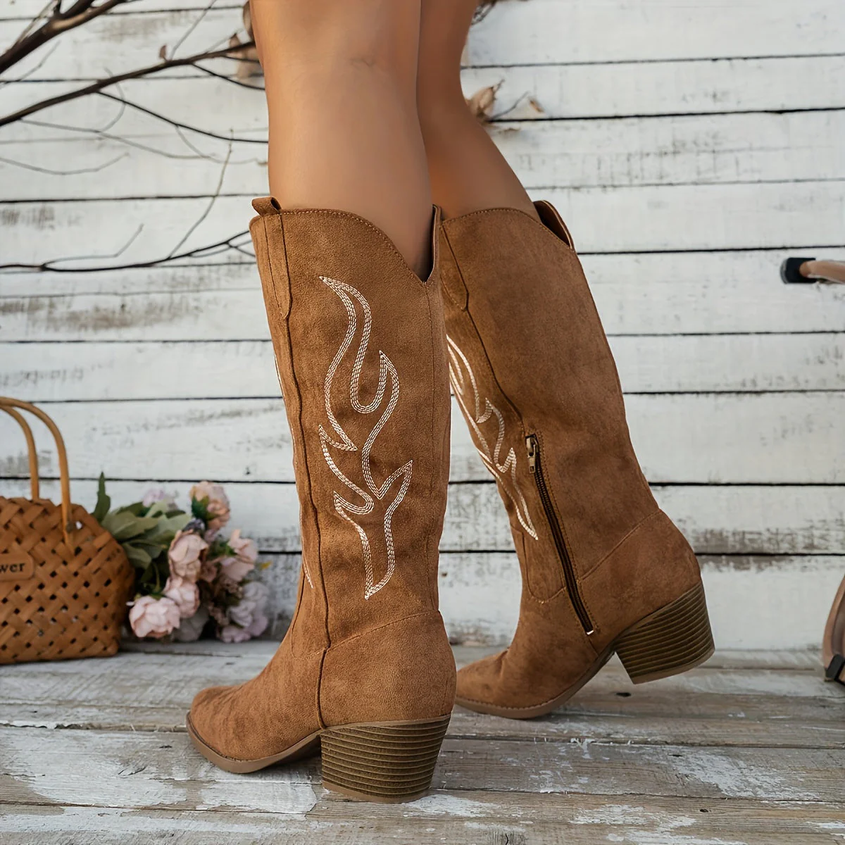 Heidi-Mode | Cowboy-Stiefel mit Blockabsatz und Spitzem Zeh - Image 5