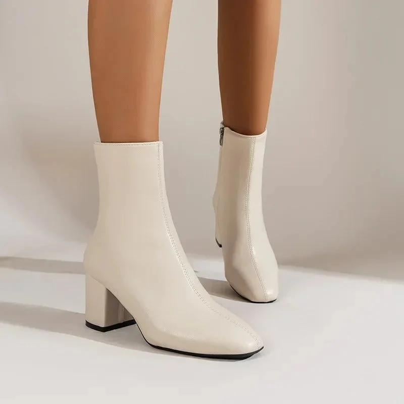 Heidi-Mode | Elegante und Vielseitige Stiefeletten - Image 10