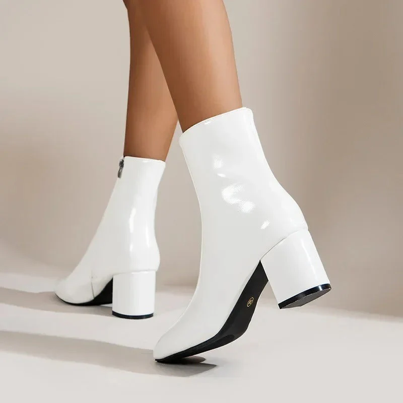 Heidi-Mode | Elegante und Vielseitige Stiefeletten - Image 2