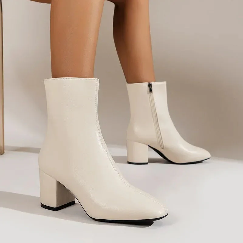 Heidi-Mode | Elegante und Vielseitige Stiefeletten - Image 4
