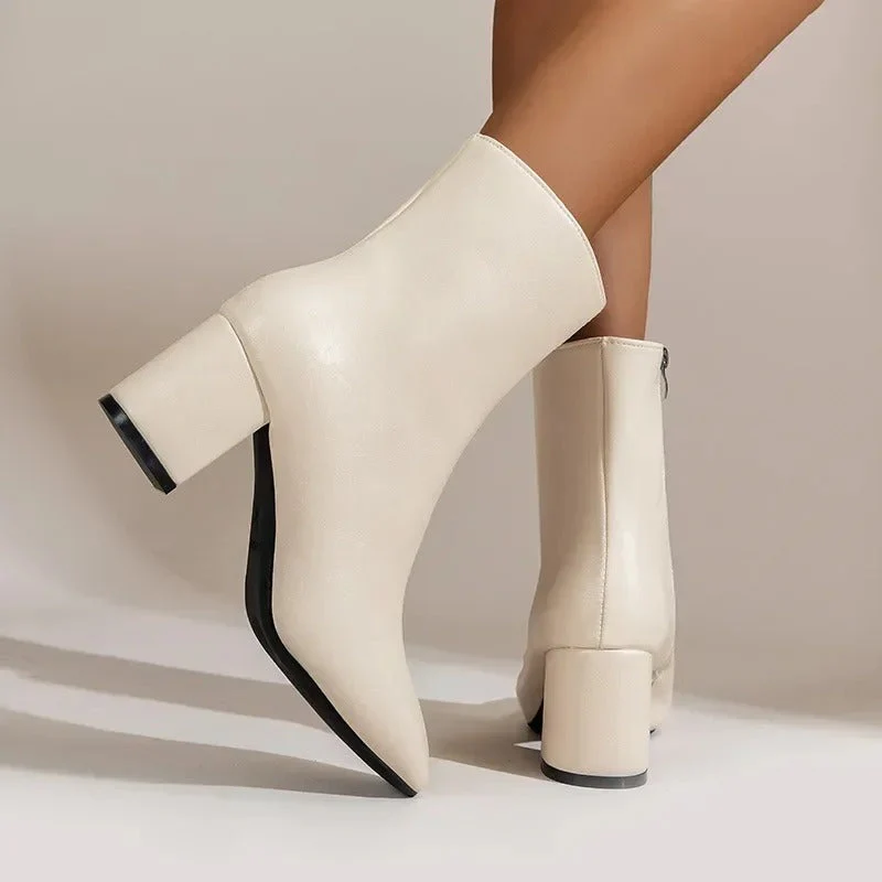 Heidi-Mode | Elegante und Vielseitige Stiefeletten - Image 5