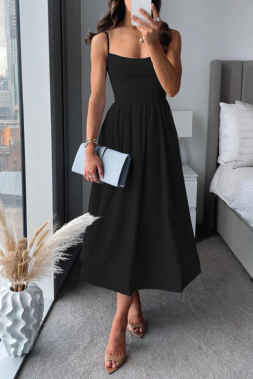 Tailliertes Midikleid mit Spaghettiträgern - Image 4