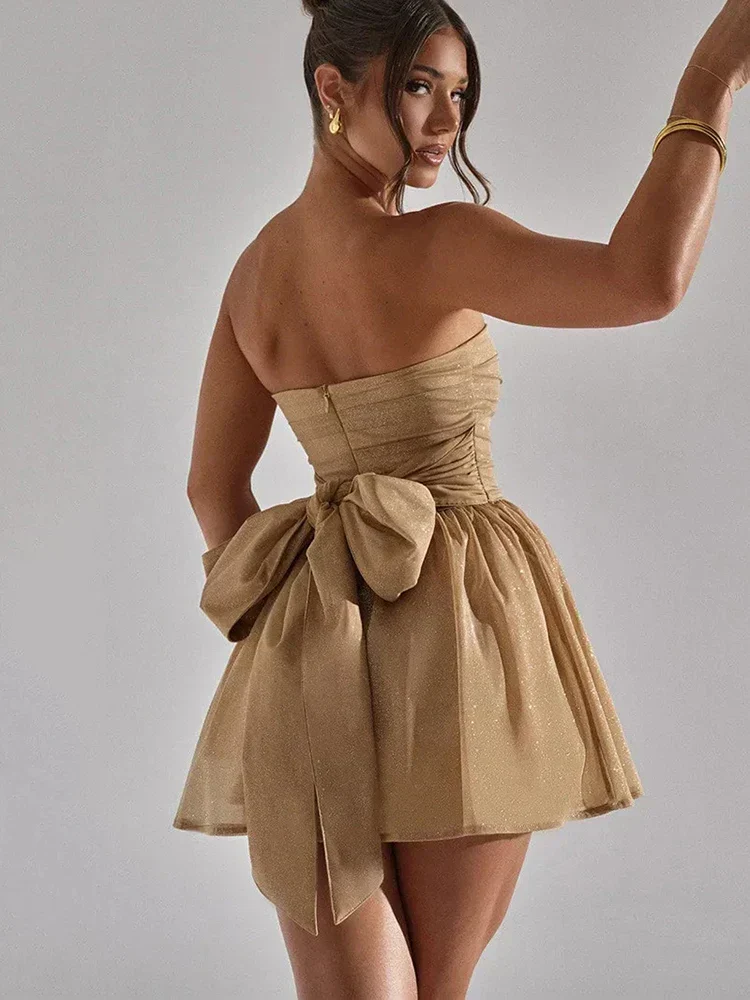 Glamourös Kurzes Festkleid - Image 4