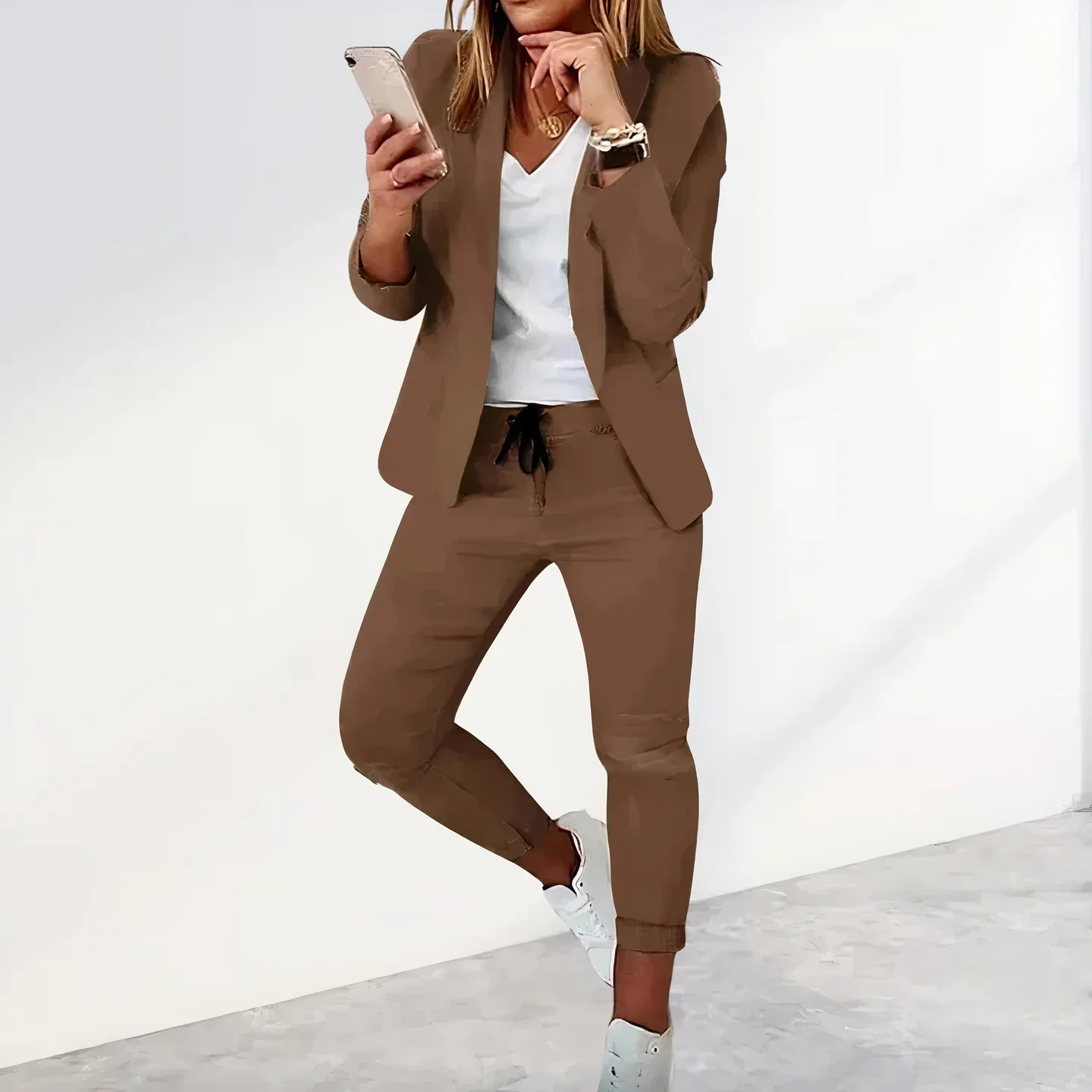 Heidi-Mode | Lässiges Blazer und Jogginghosen-Set - Image 3