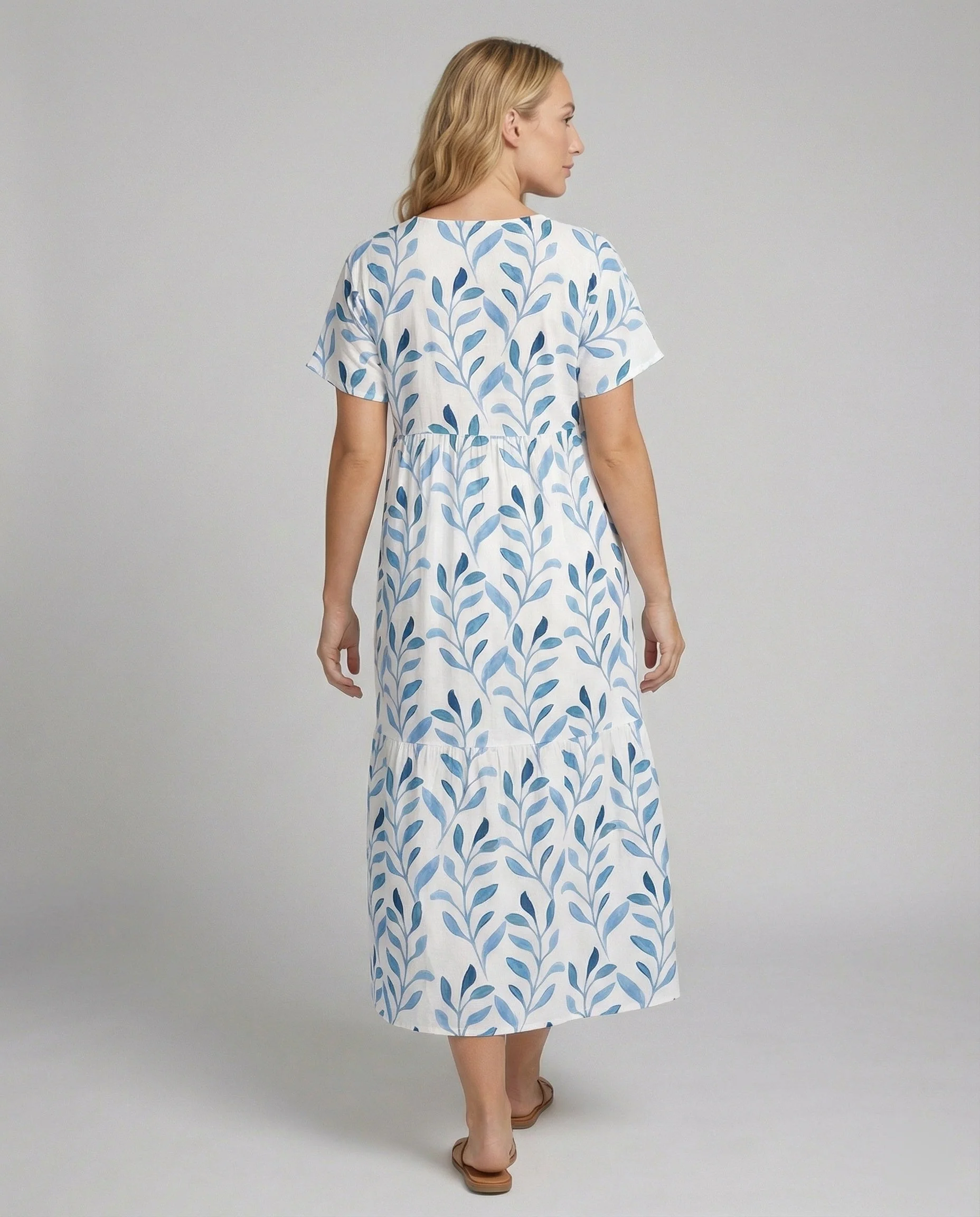 Luftiges Sommerkleid mit kurzen Ärmeln und Allover-Blattdruck - Image 4