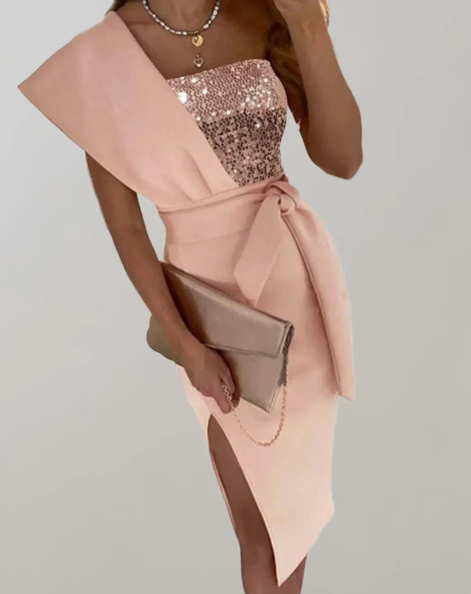 Schmal geschnittenes One-Shoulder-Kleid mit Schleife in der Taille und hohem Seitenschlitz - Image 3