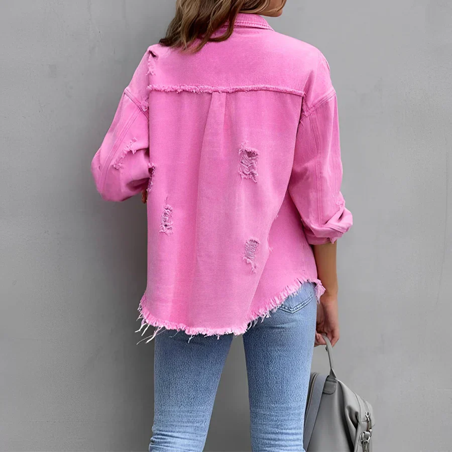 Heidi-Mode | Zerrissenes Denim-Hemd mit Knopfleiste